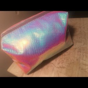 FOREVER 21 COSMETIC BAG